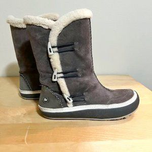 Merrel Snow Boots